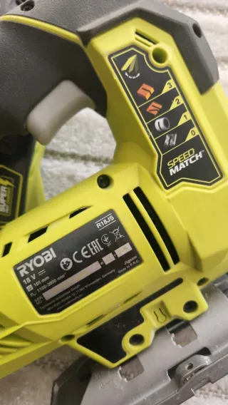 Ryobi R18JS Sierra de calar a batería