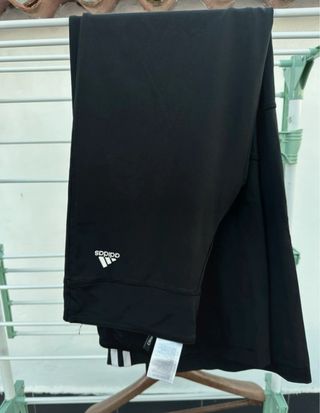 Pantalón legging Adidas negro