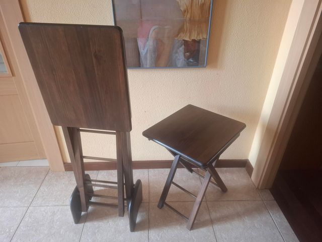 Mesas Auxiliares Dobráveis de Madeira