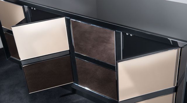 Aparador moderno in vetro e metallo