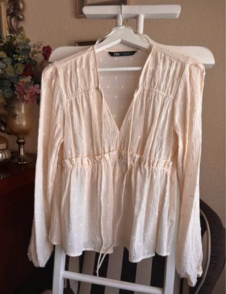 Blusa Zara Popelín Volante Beige