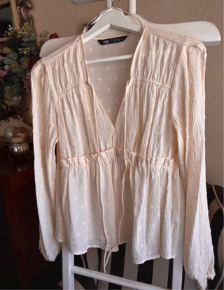 Blusa Zara Popelín Volante Beige