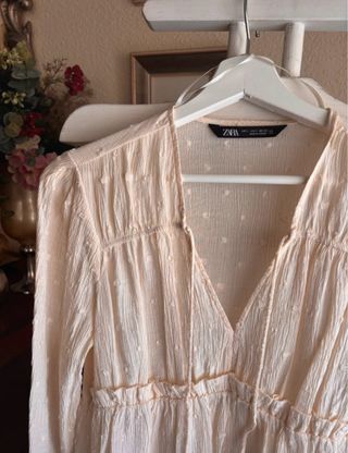 Blusa Zara Popelín Volante Beige
