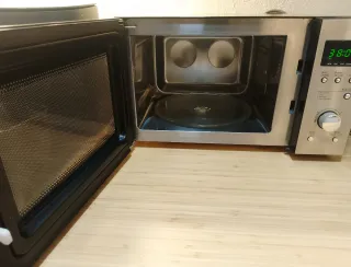 Microondas Grill Daewoo KOG-837RS