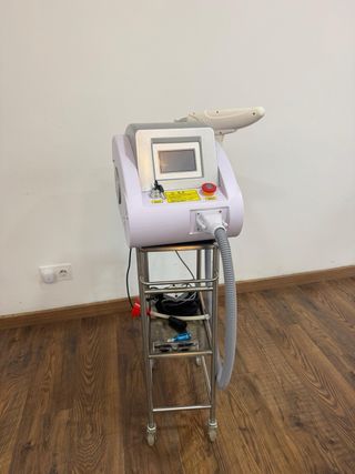 Láser para eliminación de tatuajes