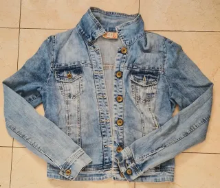 Chaqueta vaquera Bershka Talla M/38
