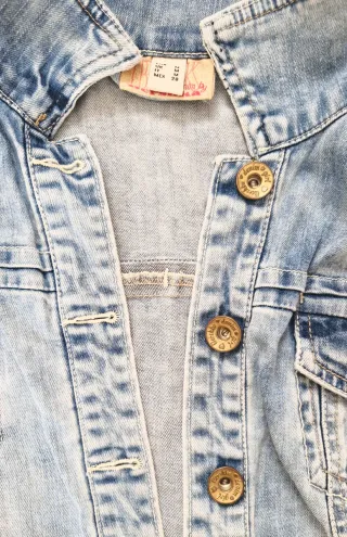 Chaqueta vaquera Bershka Talla M/38