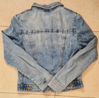 Chaqueta vaquera Bershka Talla M/38