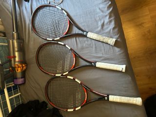 Raqueta Babolat Pure Control 295g y raquetero