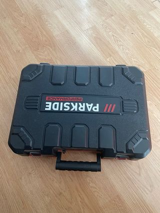 Taladro Percutor Parkside 20V con Maletín