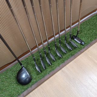 Palos de golf / Mujer / TaylorMade + Mizuno + Daks