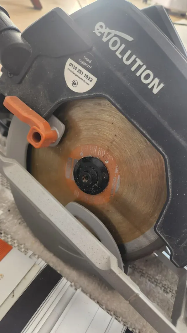 Evolution R185 CCSX Sierra Circular