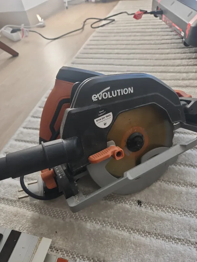 Evolution R185 CCSX Sierra Circular