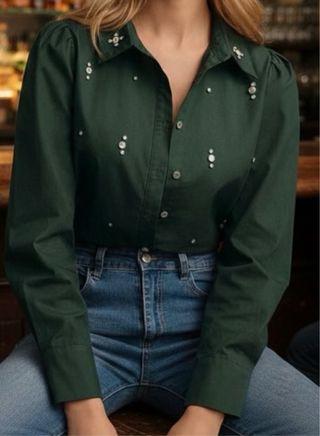 Camisa verde con brillos Talla M