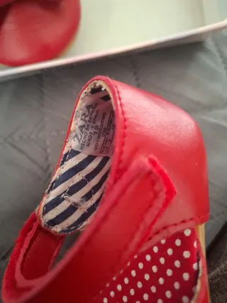 Zapatos niña rojos con lazo