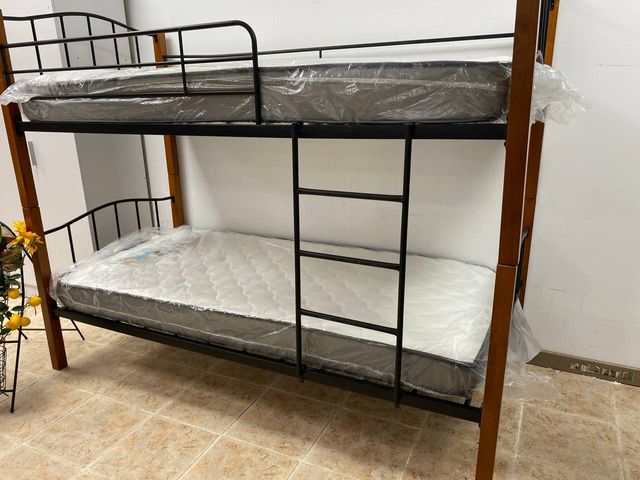 Litera divisible con 2 colchones nuevos