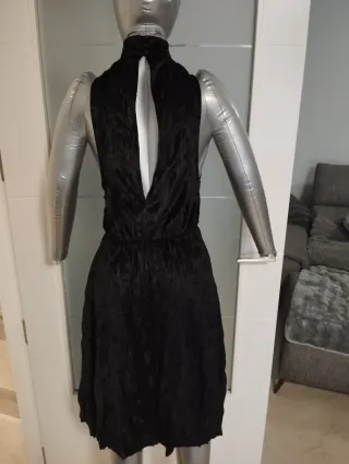 Vestido fiesta volante espalda descubierta