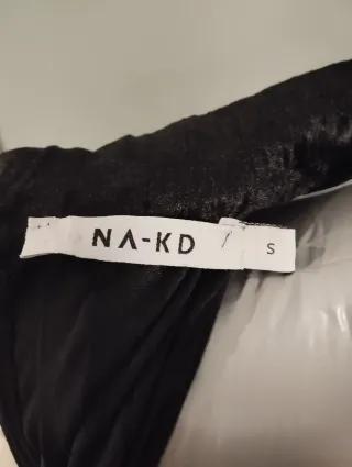 Vestido fiesta volante espalda descubierta