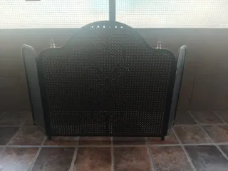 Rejilla protectora chimenea negra plegable