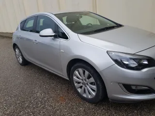 Opel Astra 2015