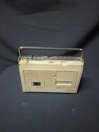 Radio Sanyo M2429F Cassette