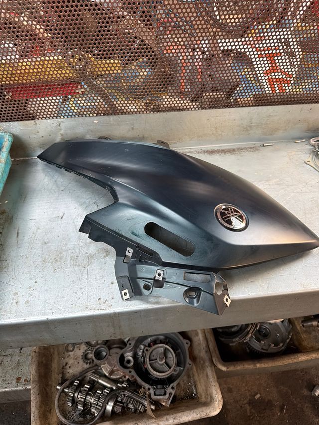 Tapa Lateral Derecha Yamaha T-Max 560 2023
