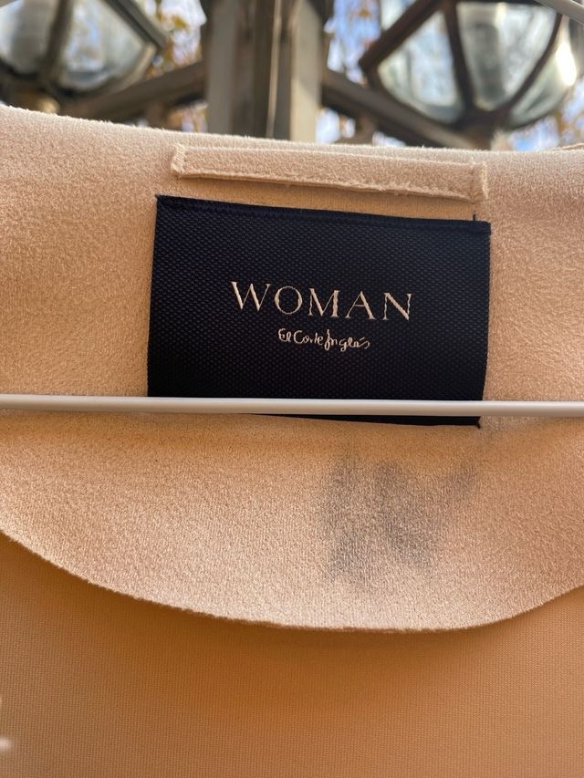 Elegante abrigo fino de antelina