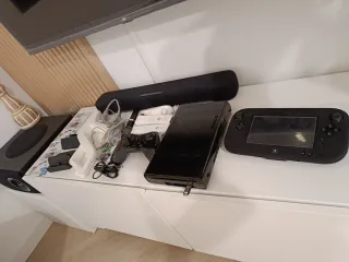 Nintendo Wii U Negra + Juegos y Accesorios