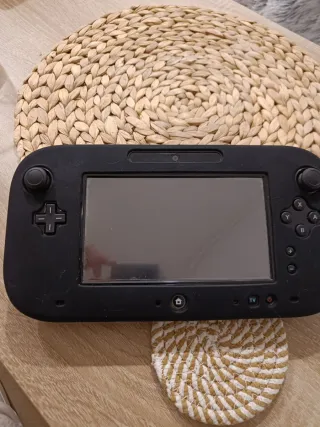 Nintendo Wii U Negra + Juegos y Accesorios