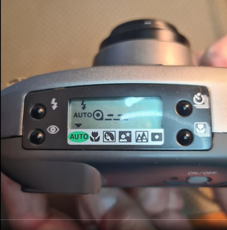 Minolta Riva Zoom 140 EX Fotocamera