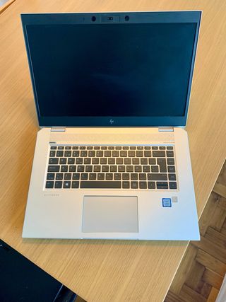 HP EliteBook 1050 G1 Plata