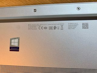 HP EliteBook 1050 G1 Plata