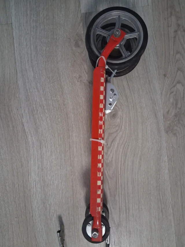 Patinete antiguo raro