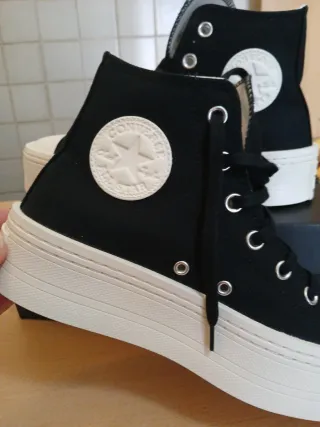 Converse Platform nere e bianche