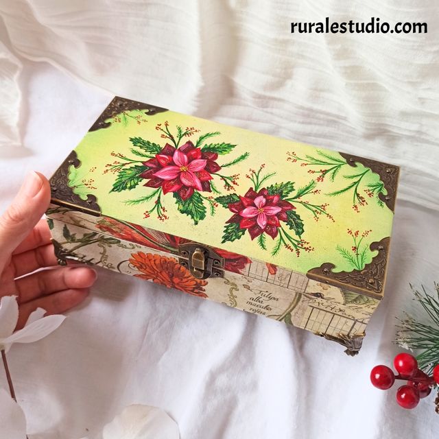 Joyero pintado a mano con flores de pascua Navidad