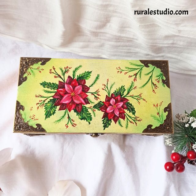 Joyero pintado a mano con flores de pascua Navidad
