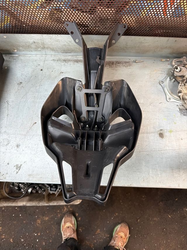 Portamatrículas Yamaha T-Max 560 2023