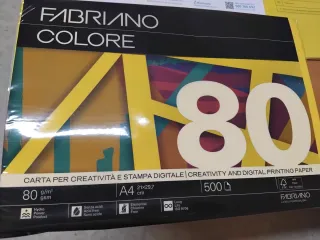 Caja 2500 folios Fabriano A4 amarillo 80gr