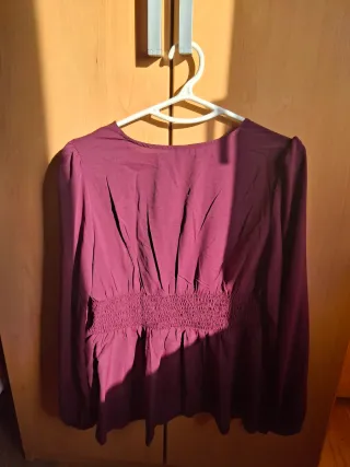 Camisa color burdeos/vino manga larga