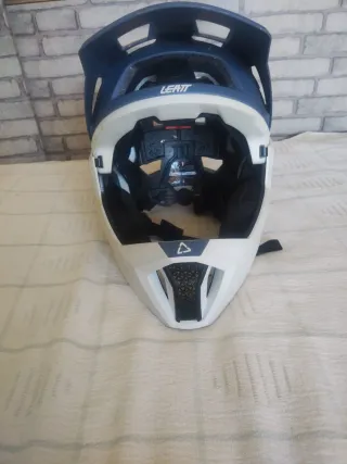 Casco Leatt Integral MTB