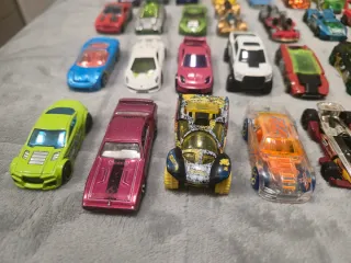 47 Hot Wheels Vintage