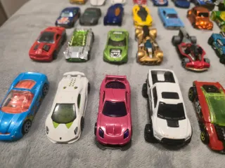 47 Hot Wheels Vintage