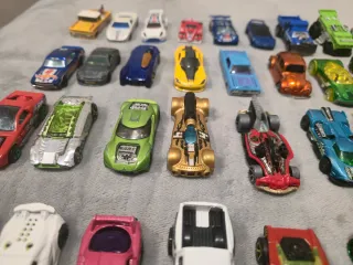 47 Hot Wheels Vintage