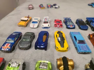 47 Hot Wheels Vintage