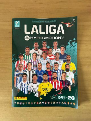 COLECCIÓN COMPLETA LIGA HYPERMOTION 2025-26 PANINI