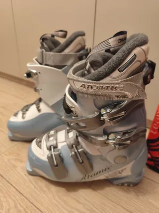 Botas esquí Atomic Talla 37 esquís, bastones, casc