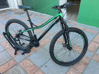 Bicicleta Montaña Negra/Verde aluminio de 27.5"