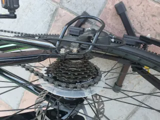 Bicicleta Montaña Negra/Verde aluminio de 27.5"