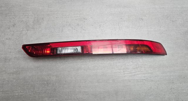 80A945070D Luz parachoques trasero dch Audi Q5 SQ5