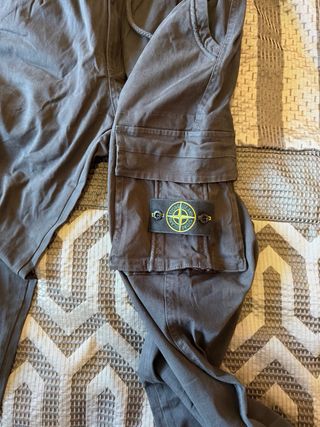 Pantalones Cargo Stone Island Grises
